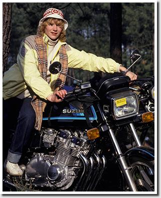 Elianesurlasuzuki1100auMans